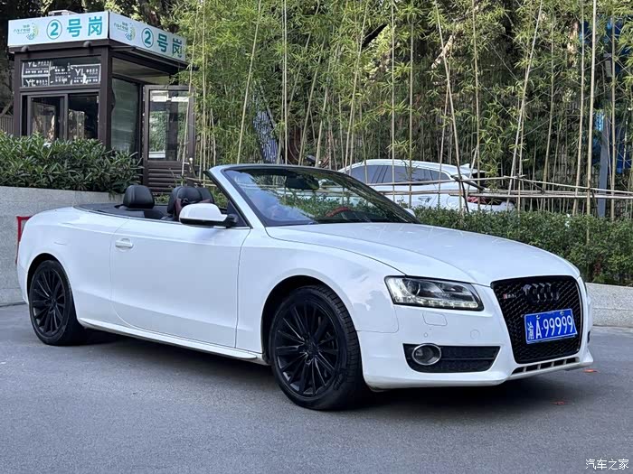 奥迪a52010款20tfsisportback舒