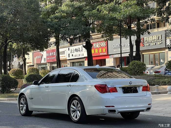 宝马7系2011款730li典雅型1398