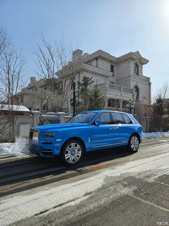 22年库里南大满配1万多公里6开头极品新车落地900多