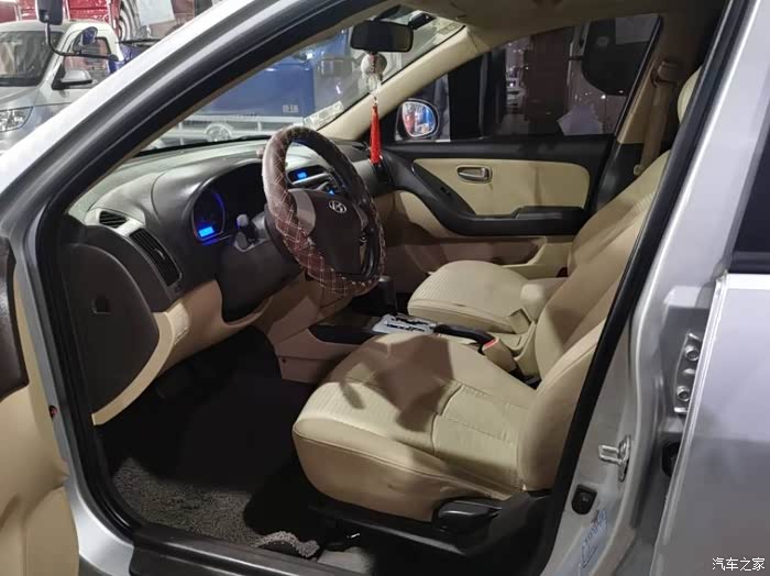 09年现代伊兰特悦动竟然这个价