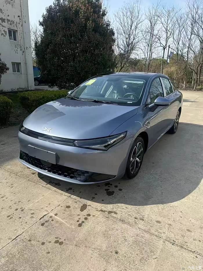 小鹏p5,智行版,指导价1599,灰色,优惠3.x万,全款1