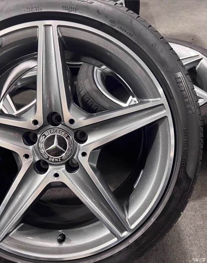 精品靓鞋子出来奔驰轮毂18寸20款c260运动版原厂原车奔