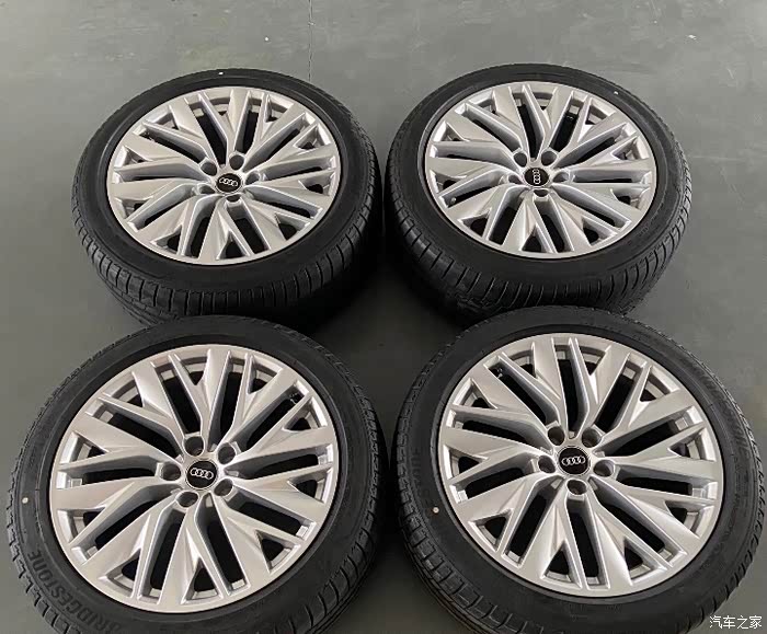 奥迪a7原厂19寸轮毂轮胎感兴趣的看过来