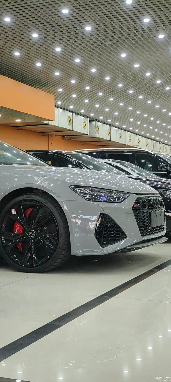 奥迪rs7新车几千公里未上牌