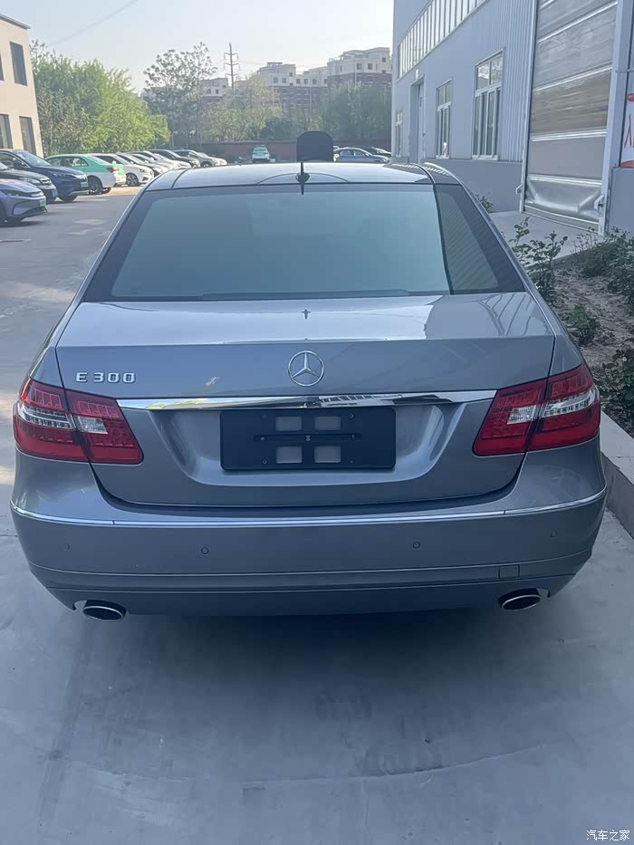 10年奔驰e300 纯进口3.0 最高配.同年限全国之最,无