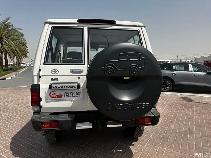 24款丰田兰德酷路泽lc71