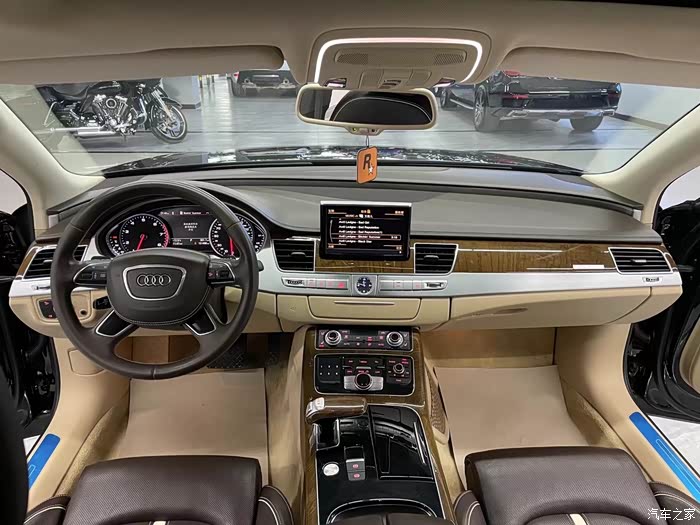 2015年奥迪a8l专享版