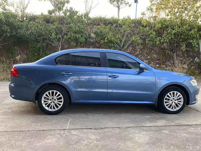 个人自用车出售朗逸天花板14t运动版14款14年上牌