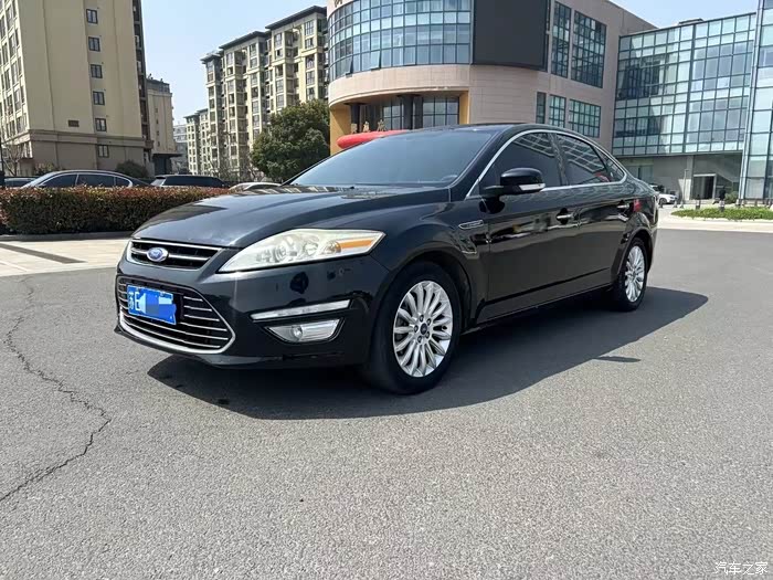 最新到店2013年蒙迪欧致胜23自然吸气座椅加热带天窗