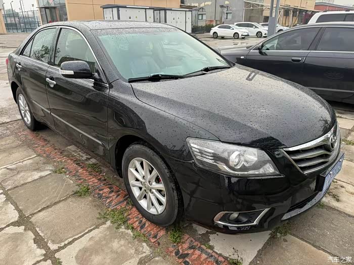 2016年1月凯美瑞,2.0自动天窗,一手车跑了14.2万公