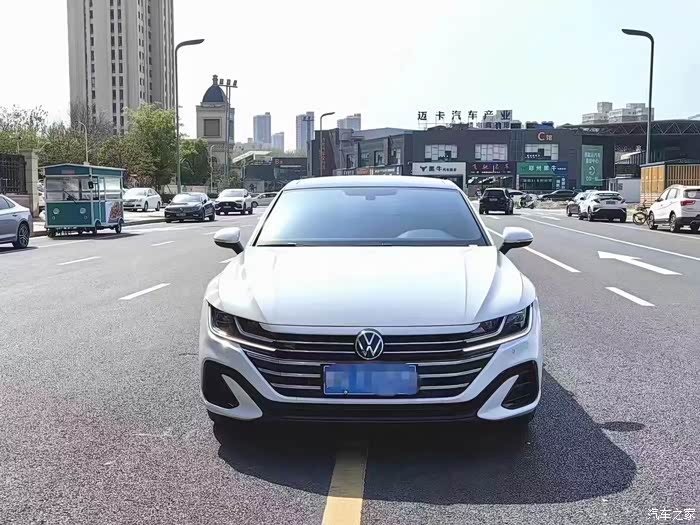 23年一汽大众cc330tsi炫目版安全行驶1万公里