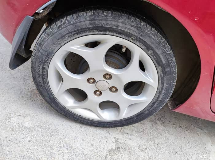 出16寸雪花轮毂4个带胎年审过不了准备换回15寸