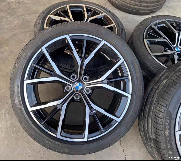 19寸宝马5系530m花瓣轮毂原厂拆车轮毂带轮胎一套