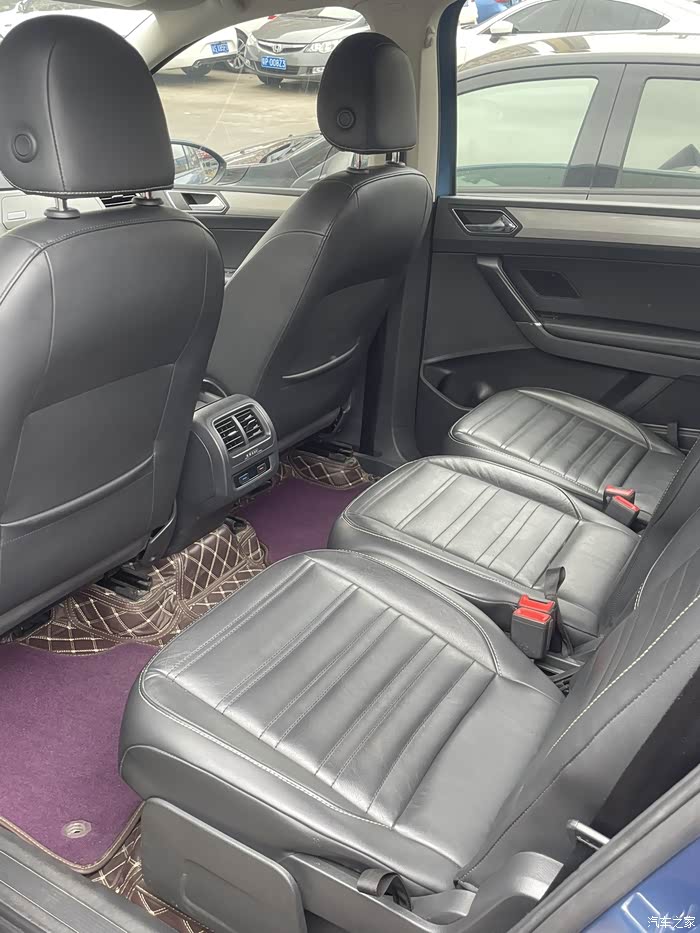 2017年9月大众途安l18款7座风尚版14t排量自