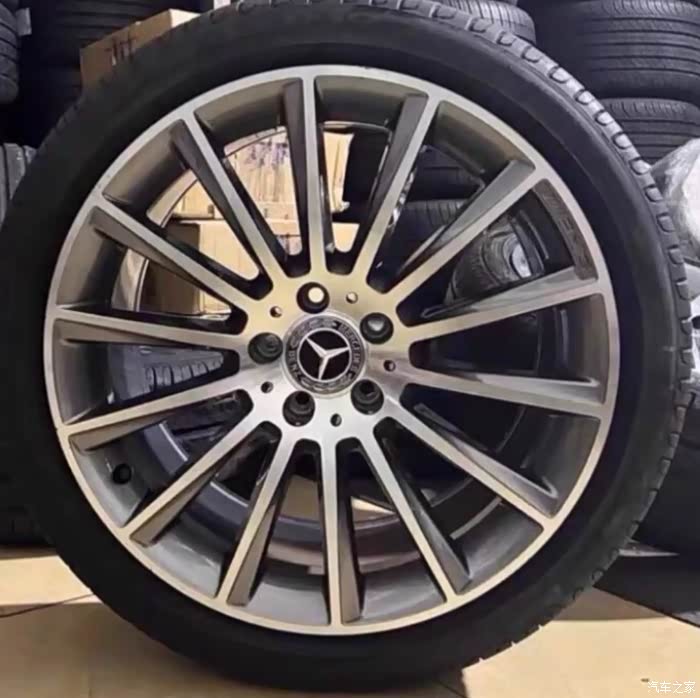 19寸奔驰cls轮毂轮胎精品套件感兴趣的可以来