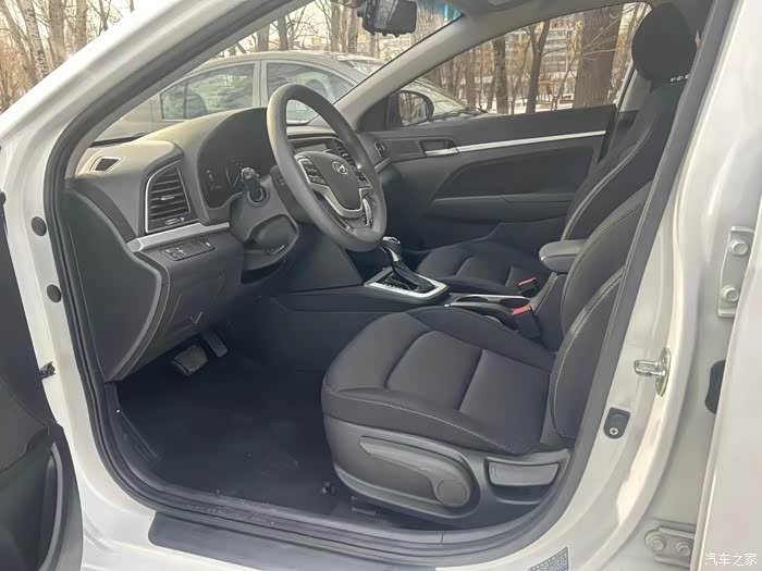 新到19年现代领动自动16一手车7万公里油耗经济