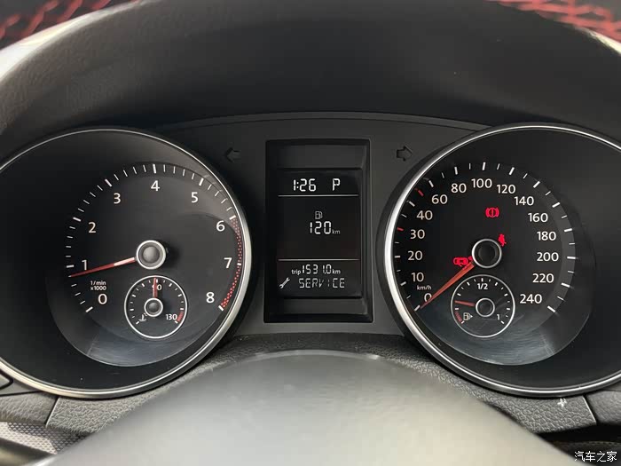 11年一手大众高尔夫1.4t仅仅行驶9万公里