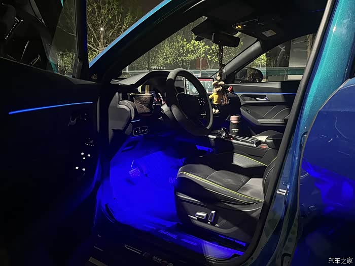 哈弗赤兔氛围灯越看越喜欢