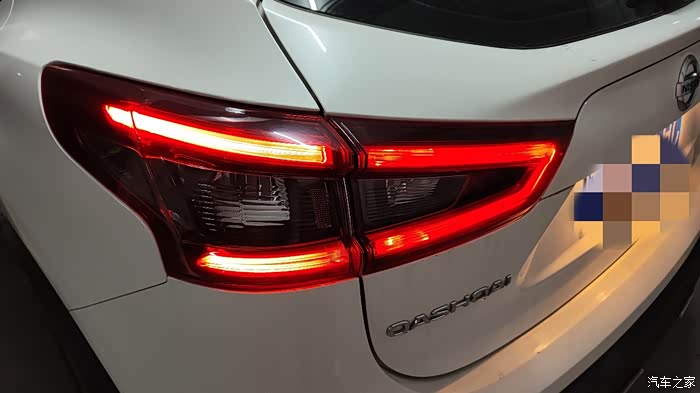 逍客小白炫酷灯场和探陆的凌厉大灯