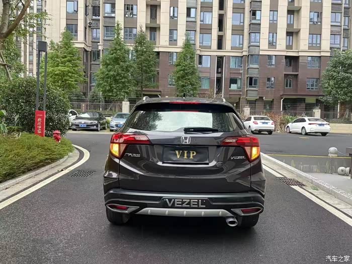 新到本田缤智18年上牌18l先锋版一键启动全景天