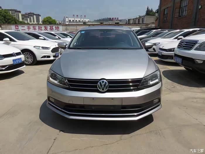 最新拿下16年大众速腾,1.4t豪华版,小姐姐一手,车况精品