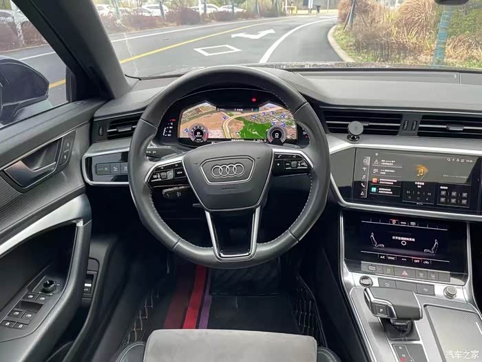2021年奥迪a640豪华动感3万多公里原版一手价格