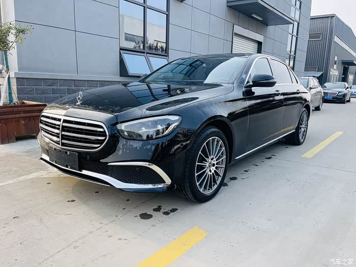 奔驰e级2021款改款e260l原版又原漆小2