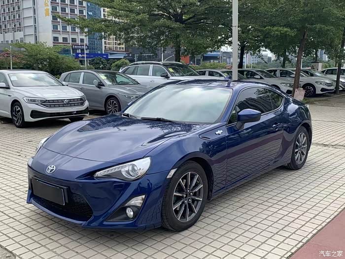 广西南宁出14年手动挡丰田86有做第三方无事故国四排放