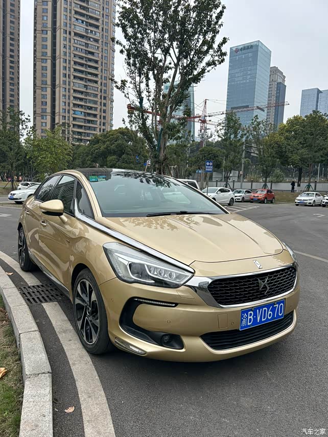 ds518t尊享版2016年上牌67万公里个人