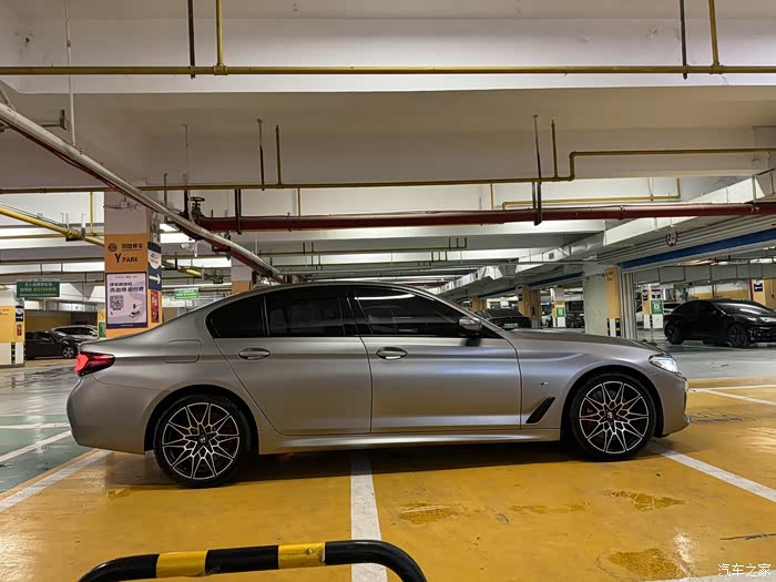 >1|回复:>0宝马5系论坛>因出国忍痛出个人自用2022款540i磨砂暗银色