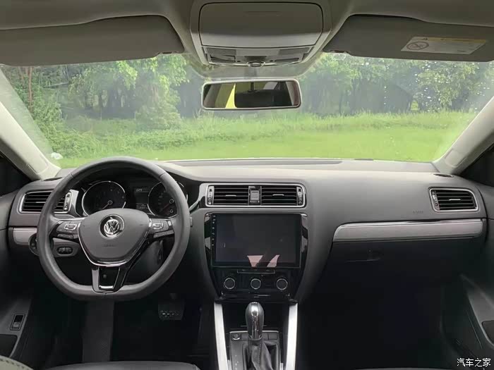 17年大众速腾,1.4t自动,高配豪华版 中控屏倒车影像,天