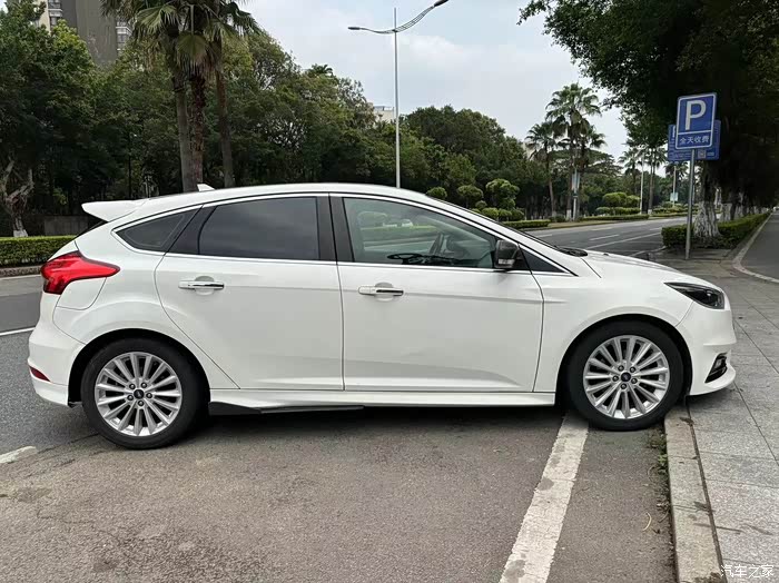 出售16年福克斯15t运动版