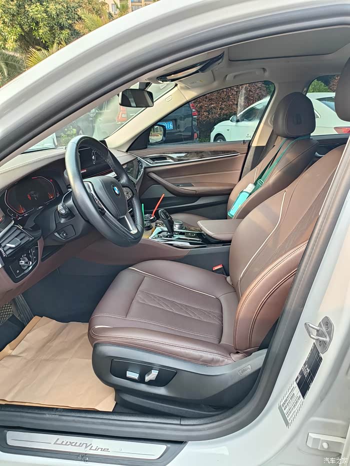 21款宝马525li豪华极品车况