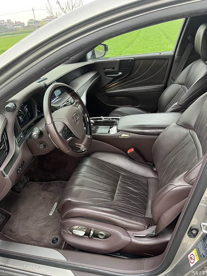 【图】出一辆2018款,2019年上牌的ls500h豪华版,本人一_雷克萨斯ls