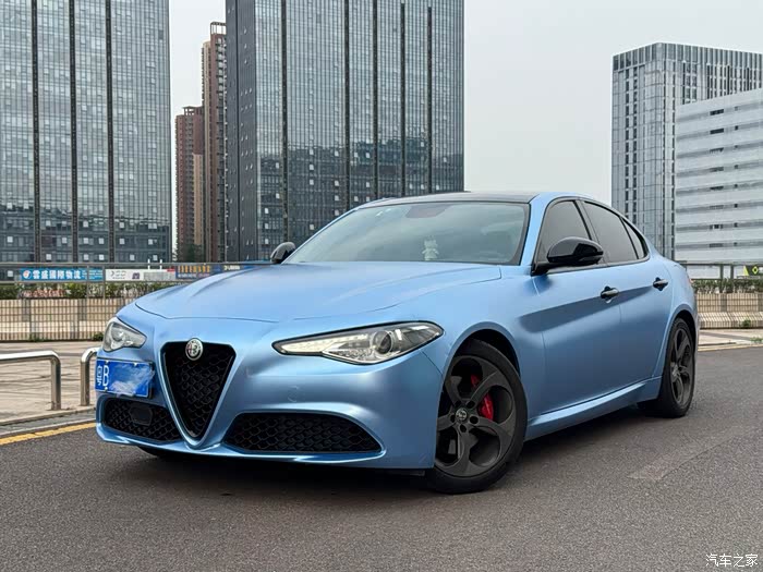 深圳giulia28018年底个人车开够了想出了有兴趣