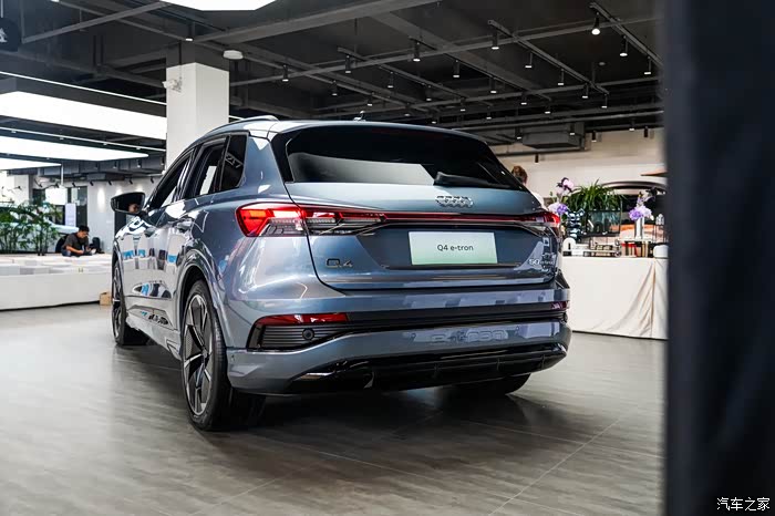 新能源挑战赛买电车最稳的选择成都空间站试驾奥迪q4etron