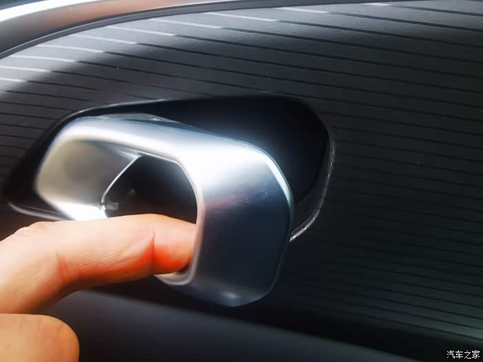 哈弗新能源车门内把手怎么样