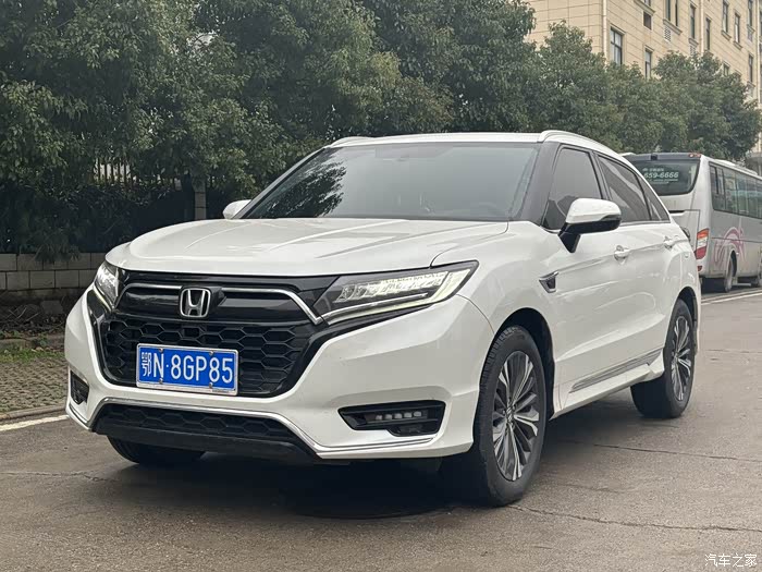 本田urv2020款370turbo两驱尊雅版行驶
