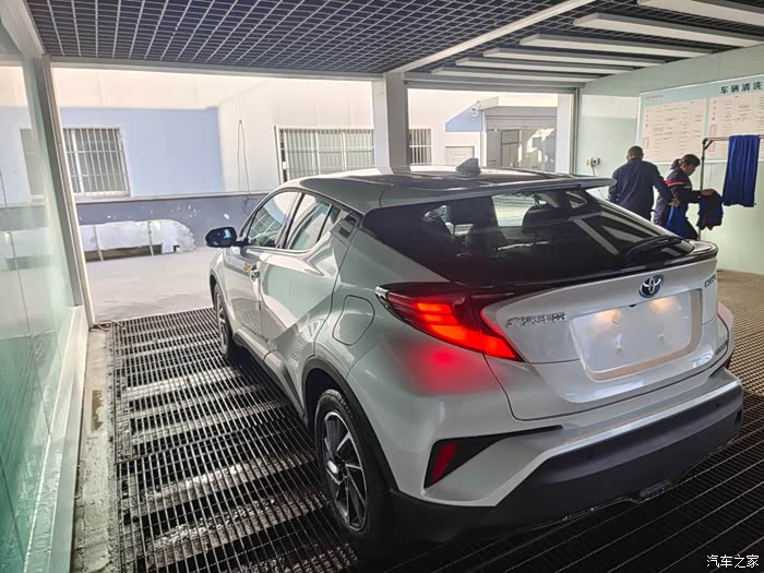 【图】卖准新车,双擎chr尊贵版_丰田c-hr论坛_汽车之家论坛