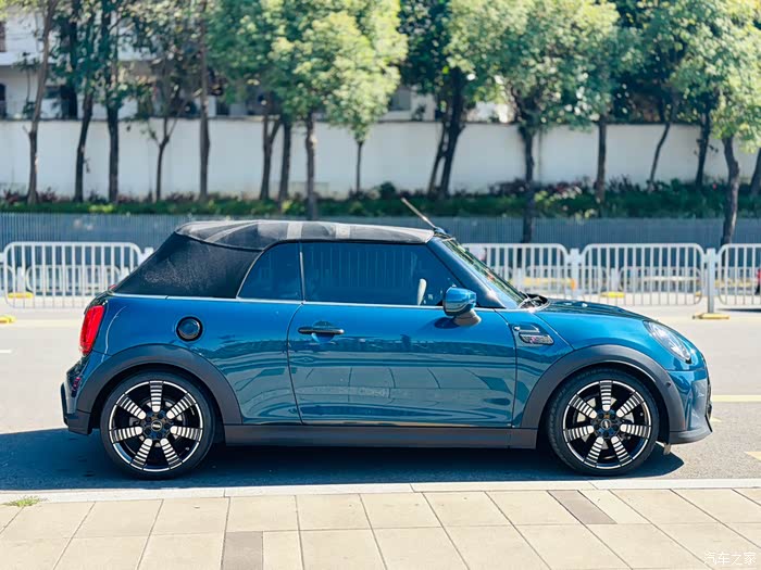 出小姐姐一手车minif57ssidewalk特别版本