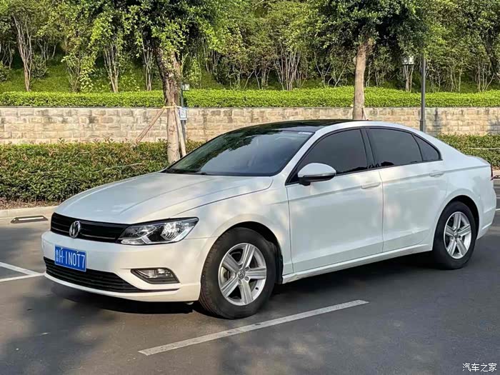 点击:>1|回复:>0车生活论坛>大众凌渡2017款230tsidsg风尚版一手精品>