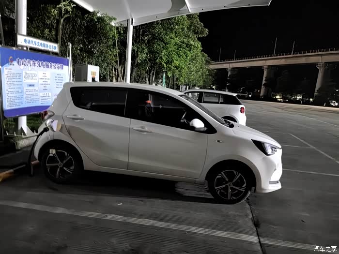 钇为3 充电宣传的是30%-805分钟,实际使用打不到这