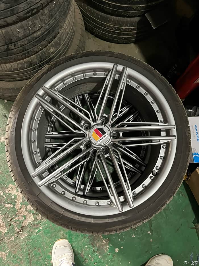 奥迪a4l轮胎