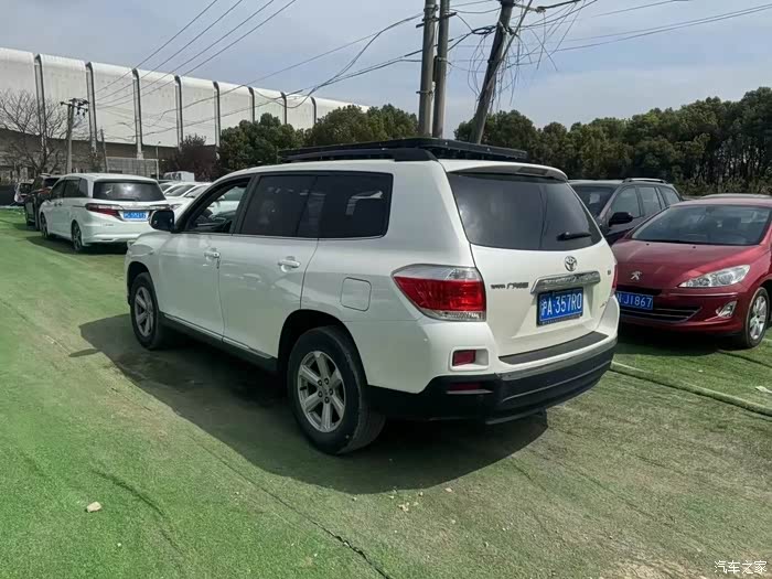 14年10月12款汉兰达35l精英型7座四驱沪牌一