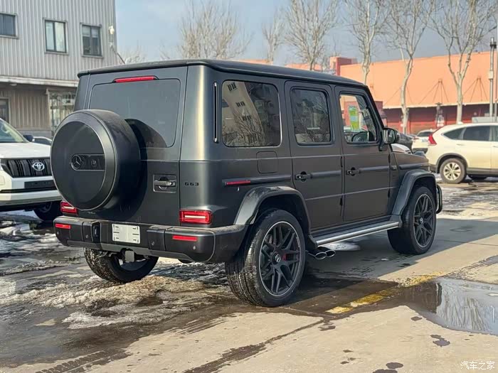 奔驰g63降价啦配置高颜色齐均现车