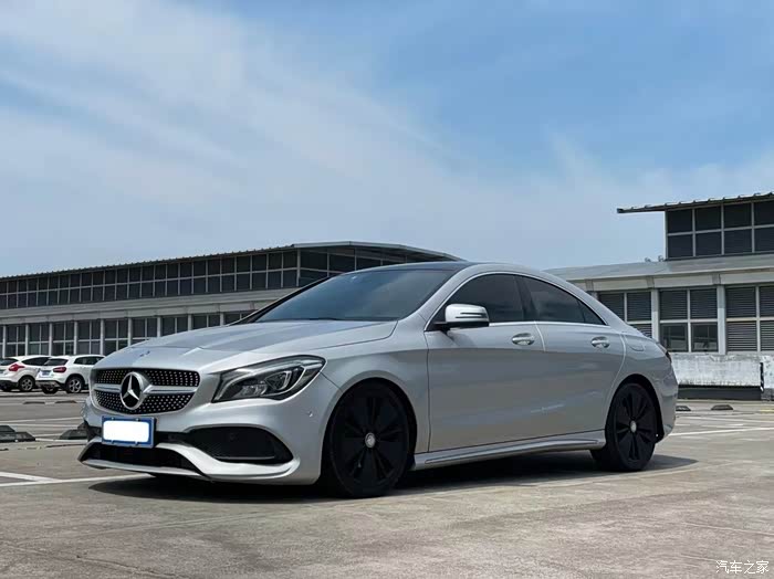 17年奔驰cla200竟然这个价
