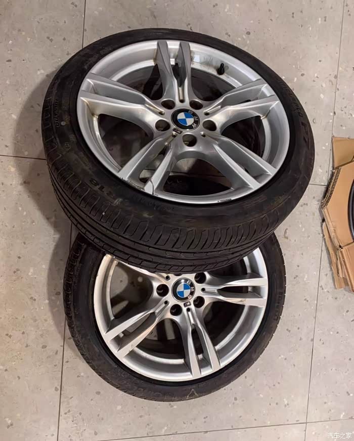 18寸宝马3系400m轮毂原厂一套