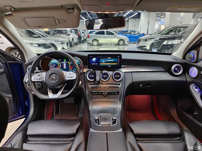 21款奔驰c260运动版跑了72000公里全车原版原漆贴