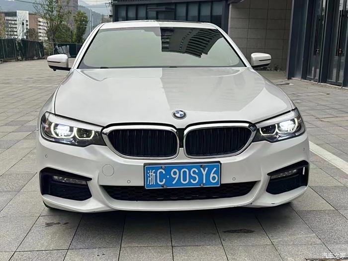 新到18年宝马530li,外白内红,非常漂亮,成色极品,温州