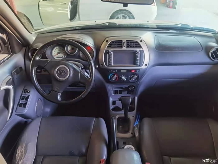 2003年3月丰田小公主rav4自动挡20带天窗四驱